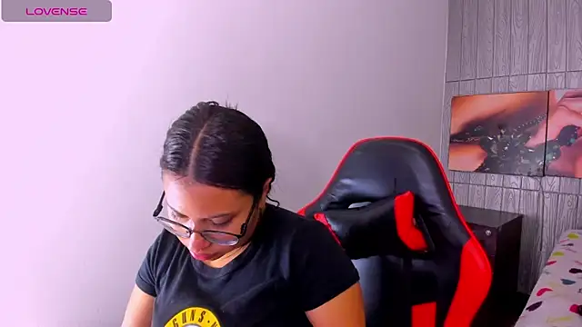 susan mooree online show from 04.09.26