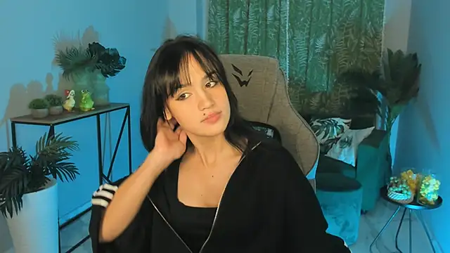 MonicaFarmer online show from 10.18.25