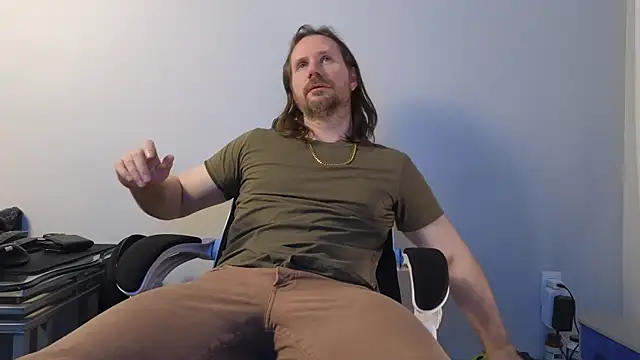 AlbinoAdonis online show from 03.11.26