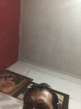 Snapshot of Deyvid184 chatting on 02.21.26 Deyvid184 online show from 02.21.26