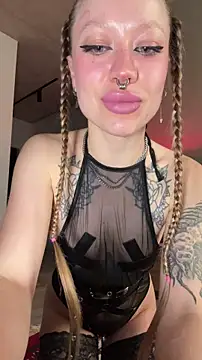 Snapshot of Sugar_Pop chatting on 03.12.26 Sugar Pop online show from 03.12.26