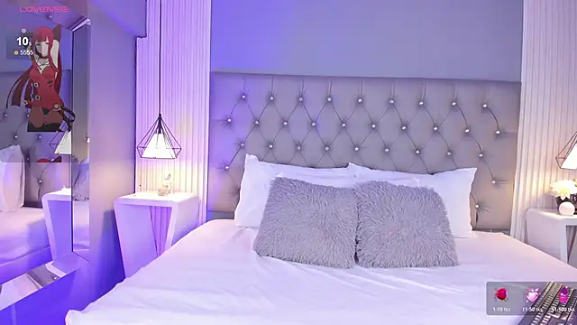 LunaBloomn online show from 12.03.25