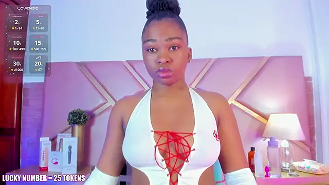 SophieSinclair online show from 11.18.25