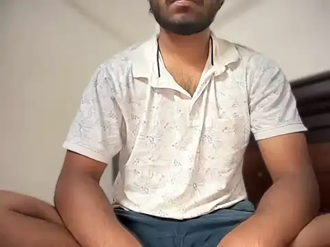 Snapshot of bossyjuicy chatting on 03.11.26 bossyjuicy online show from 03.11.26