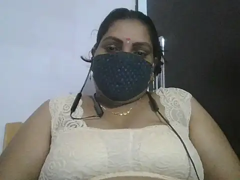 Snapshot of Nisha-telugu chatting on 09.25.25 Nisha-telugu online show from 09.25.25
