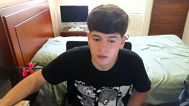 Snapshot of tightncuteass chatting on 09.17.25 tightncuteass online show from 09.17.25