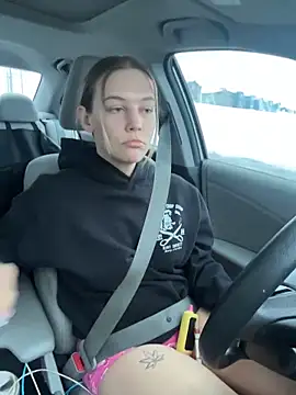 Snapshot of AllesandraLove chatting on 02.04.26 AllesandraLove online show from 02.04.26