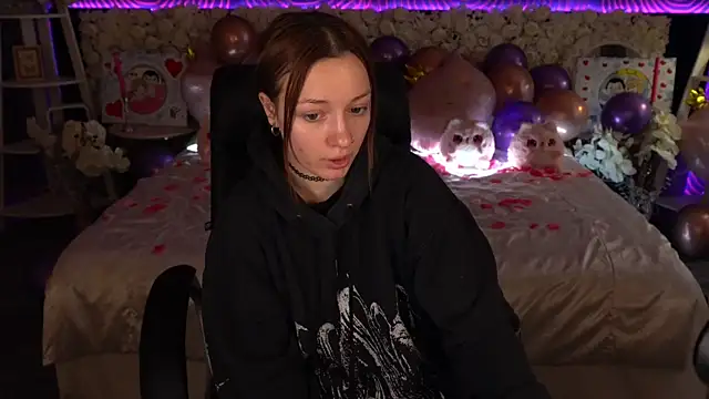 FoxyMayy online show from 02.18.26