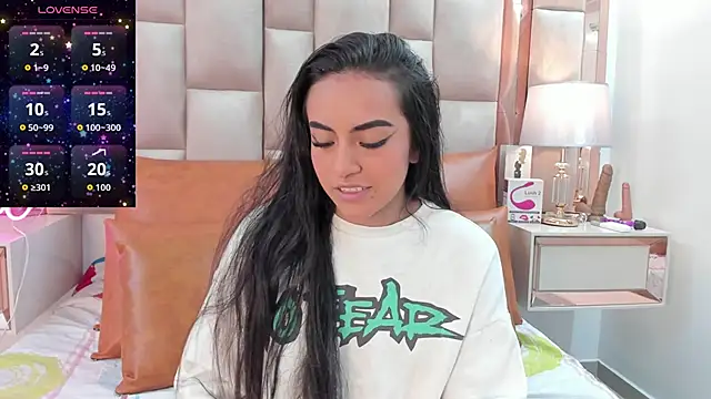 Leslie Bussh  online show from 12.13.25