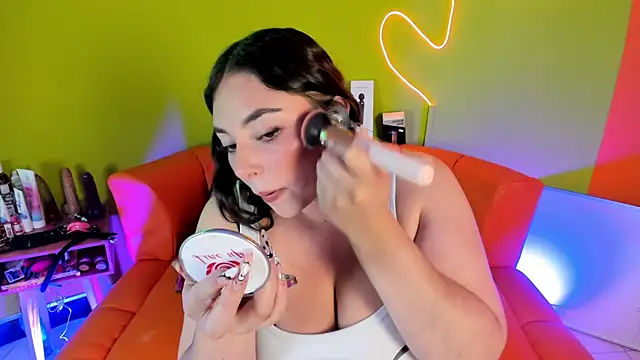 Bagiolett online show from 10.24.25