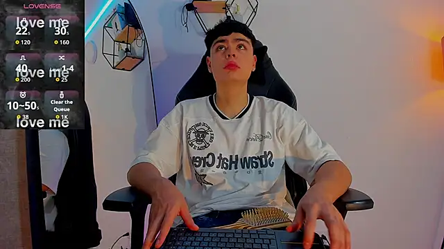 Snapshot of Im_Juaniito chatting on 09.14.25 Im Juaniito online show from 09.14.25