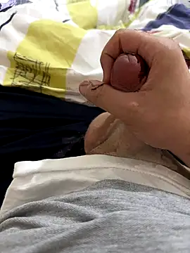 Snapshot of LAZ3R1 chatting on 10.18.25 LAZ3R1 online show from 10.18.25