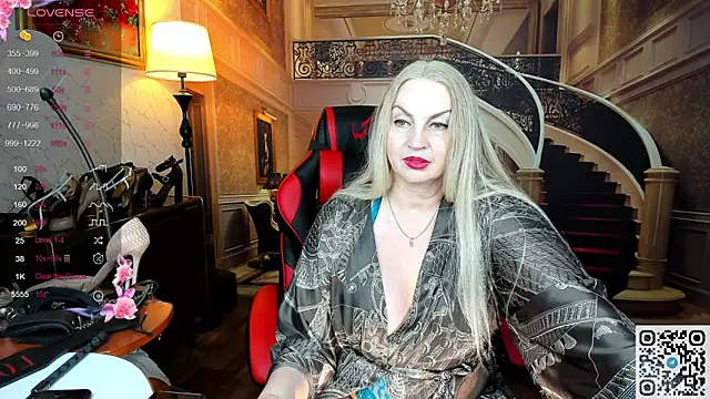 Nina Devillle online show from 05.23.26