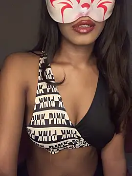 Snapshot of Mira_SL chatting on 11.29.25 Mira SL online show from 11.29.25