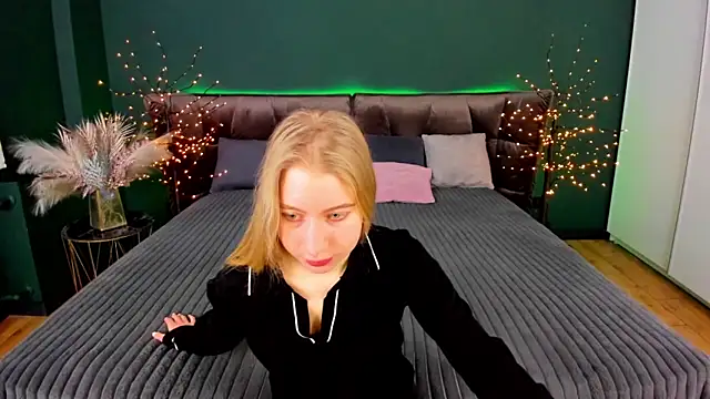 Alina Blonde online show from 02.01.26