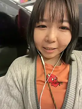 Snapshot of piffydream chatting on 04.29.26 piffydream online show from 04.29.26