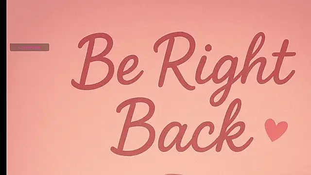 Snapshot of EMiaLure chatting on 10.18.25 EMiaLure online show from 10.18.25