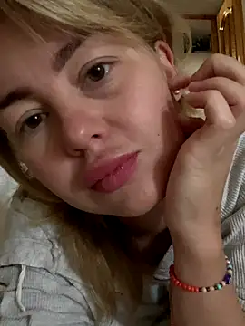 MartaLuna  online show from 10.12.25