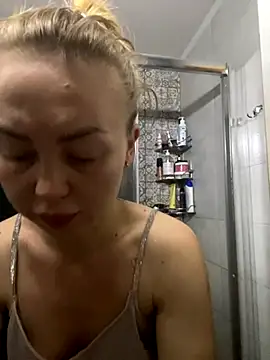 MartaLuna  online show from 11.06.25