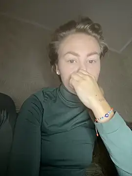 MartaLuna  online show from 11.10.25