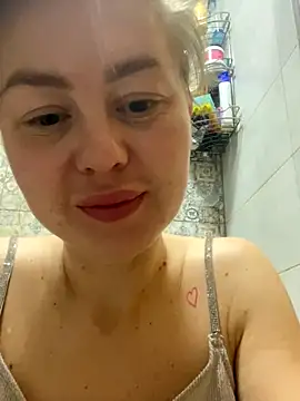 MartaLuna  online show from 11.22.25