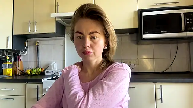 MartaLuna  online show from 04.06.26