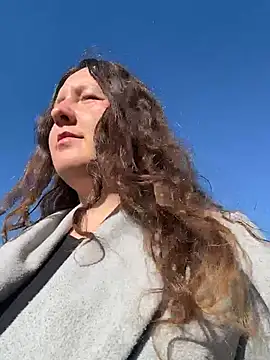 AnielaMarie online show from 09.22.25