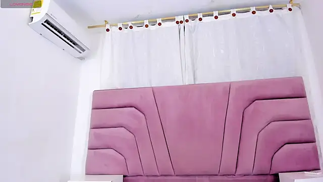 miajhonsonx online show from 03.02.26