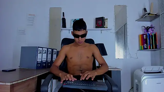 xxKamadevaxx online show from 02.11.26