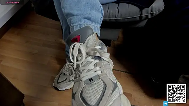 Snapshot of Shantal__G chatting on 02.27.26 Shantal G online show from 02.27.26