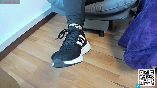 Snapshot of Shantal__G chatting on 03.04.26 Shantal G online show from 03.04.26