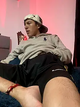 NaytonFreeman online show from 11.12.25