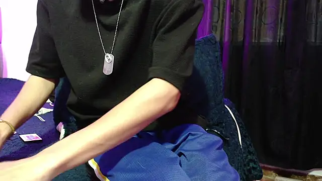 NaytonFreeman online show from 11.20.25