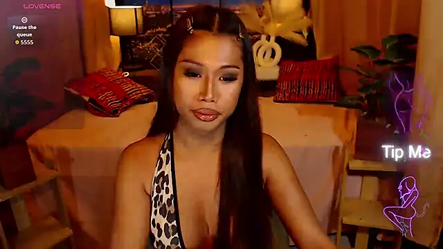 Snapshot of XGoddessOfSatisfactionxX chatting on 07.05.26 XGoddessOfSatisfactionxX online show from 07.05.26