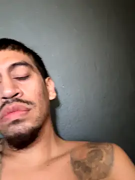 Snapshot of busnfatnutsLildee chatting on 11.02.25 busnfatnutsLildee online show from 11.02.25