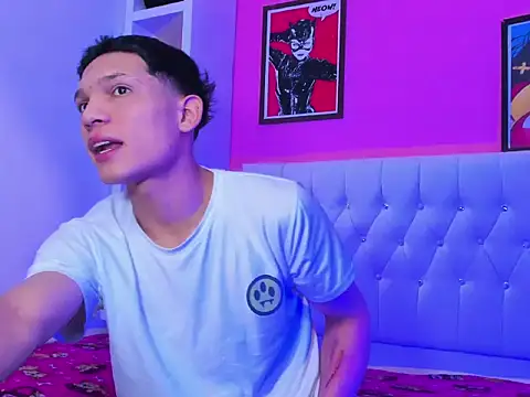 Snapshot of EL_VENEZOLANO_22CM chatting on 09.17.25 EL VENEZOLANO 22CM online show from 09.17.25