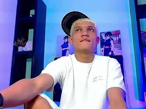 Snapshot of EL_VENEZOLANO_22CM chatting on 10.23.25 EL VENEZOLANO 22CM online show from 10.23.25