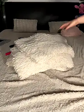 Snapshot of Andrestarr chatting on 09.17.25 Andrestarr online show from 09.17.25