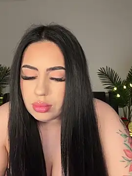 Snapshot of Andrestarr chatting on 11.18.25 Andrestarr online show from 11.18.25