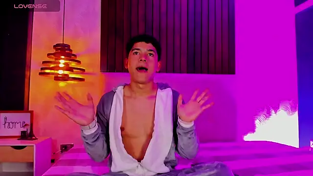 SandroVeyra online show from 10.05.25