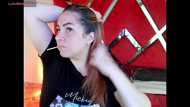 alexiaystive3 online show from 10.04.25