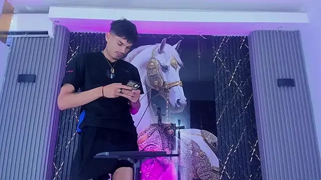 Iam Steven online show from 12.04.25