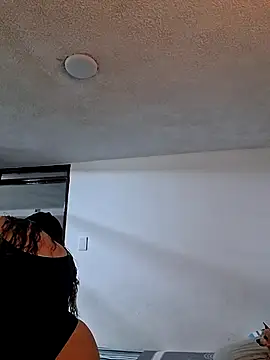 Aliciabloom online show from 10.12.25