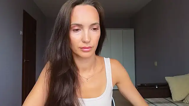 Lillian-Clark online show from 04.07.26