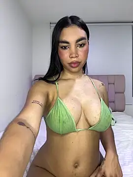 karolaalcendra online show from 04.12.26