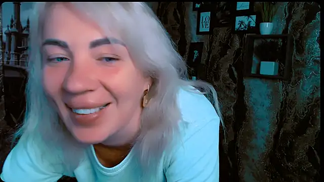 EmmaCat  online show from 10.02.25