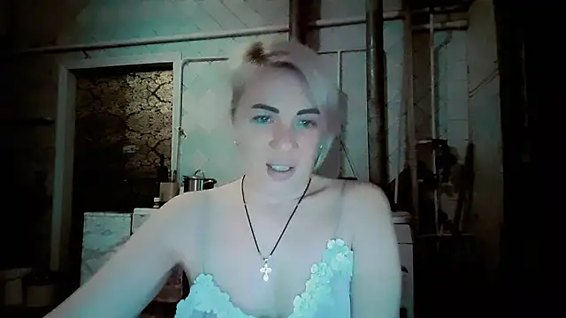 EmmaCat  online show from 02.15.26