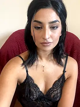 Snapshot of Mia_spicyy chatting on 10.25.25 Mia spicyy online show from 10.25.25