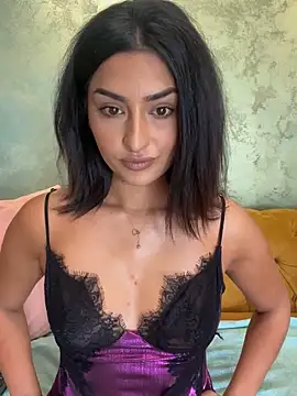 Snapshot of Mia_spicyy chatting on 10.27.25 Mia spicyy online show from 10.27.25