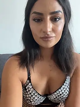 Snapshot of Mia_spicyy chatting on 11.05.25 Mia spicyy online show from 11.05.25
